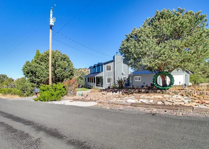 Eagar Vacation Rental Home W/ Spacious Deck!