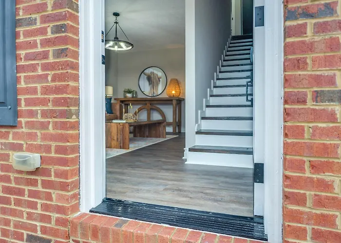 Modern Townhome: Walk To Tennessee Tech University