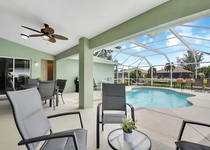 Sunshine Home Retreat Heated Pool On Canal
