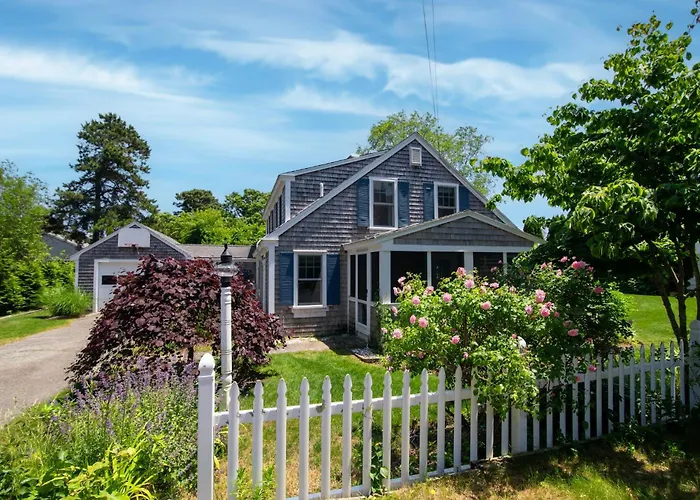 Large Deck Fire Pit Dog Friendly Near Beach - Sleeps 10