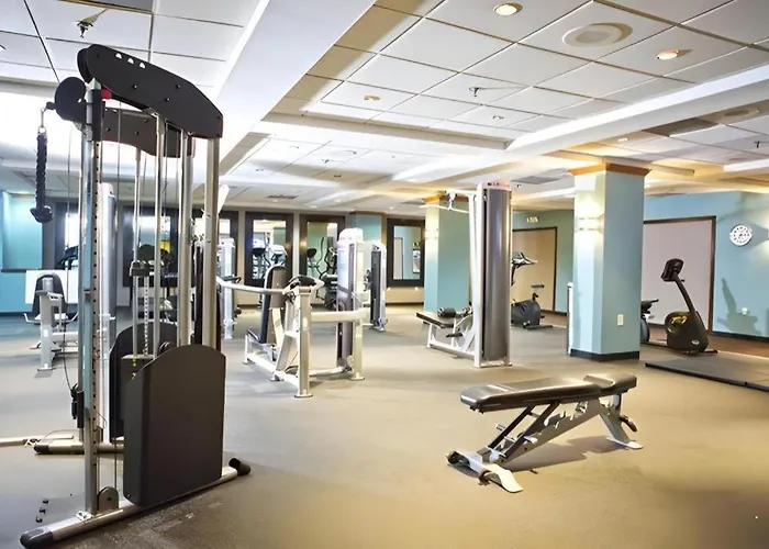 Clarion Hotel & Suites Conference Center Memphis Airport