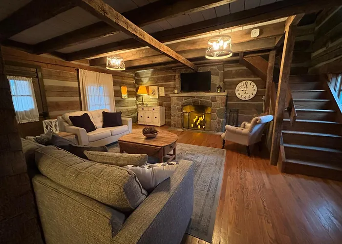 The Hilltop Cabin