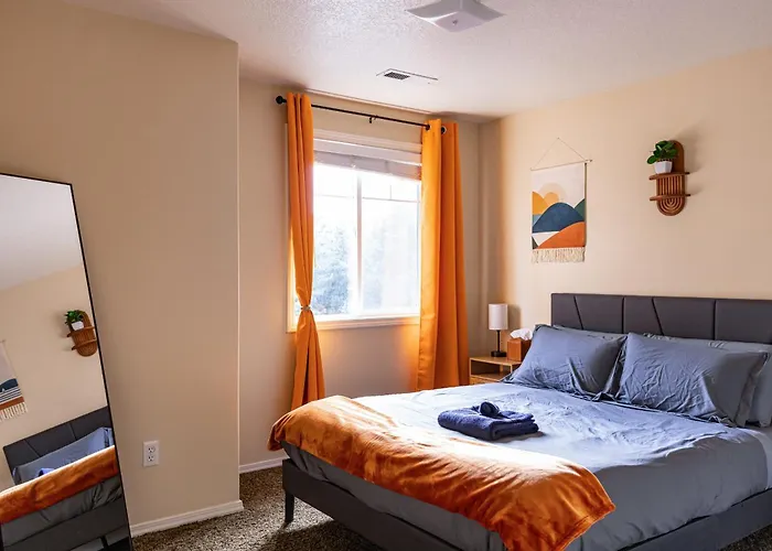 Cozy Family Home With Hot Tub And Workspace Near Portland