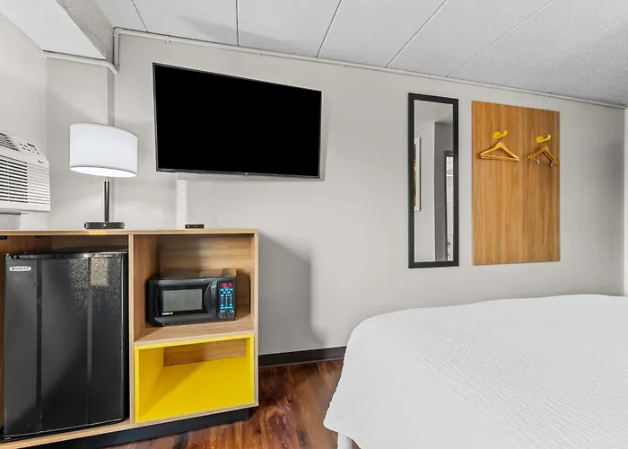 Days Inn By Wyndham Sioux Falls