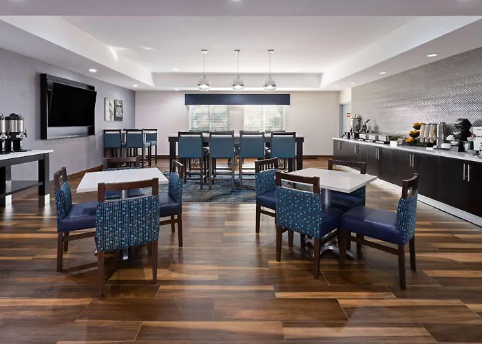 La Quinta By Wyndham Atlanta South - Newnan