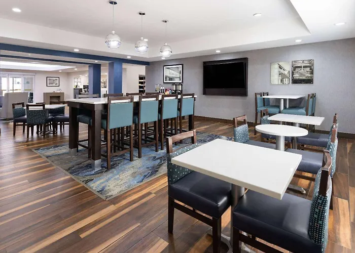 La Quinta By Wyndham Atlanta South - Newnan