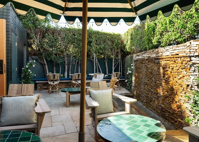 Hotel Le Petit Pali Brentwood Los Angeles