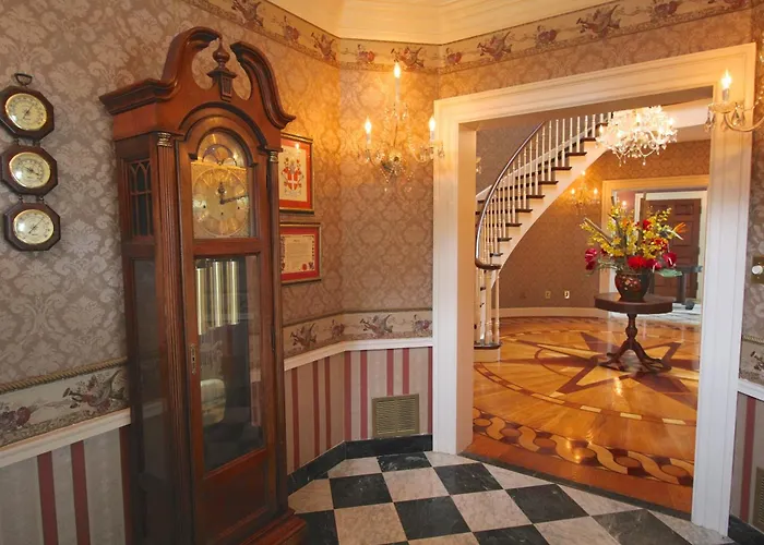 Kingsbay Mansion & Vacation Houses
