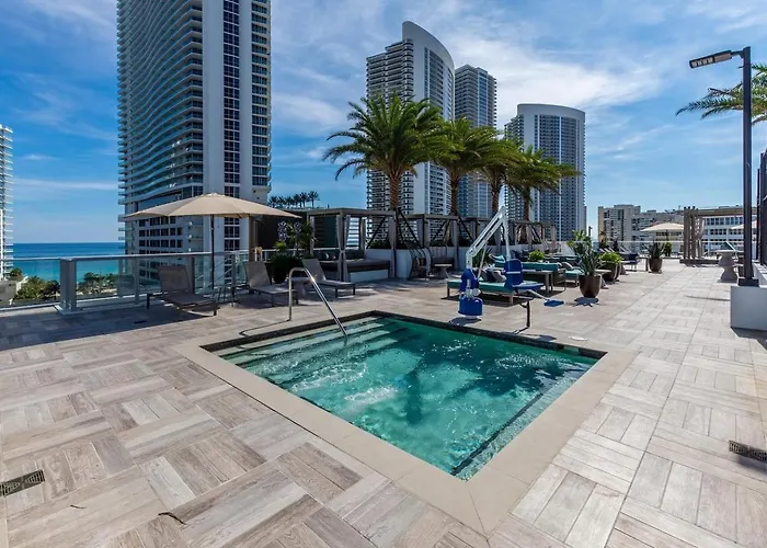 Amazing Apartments At H Beach House