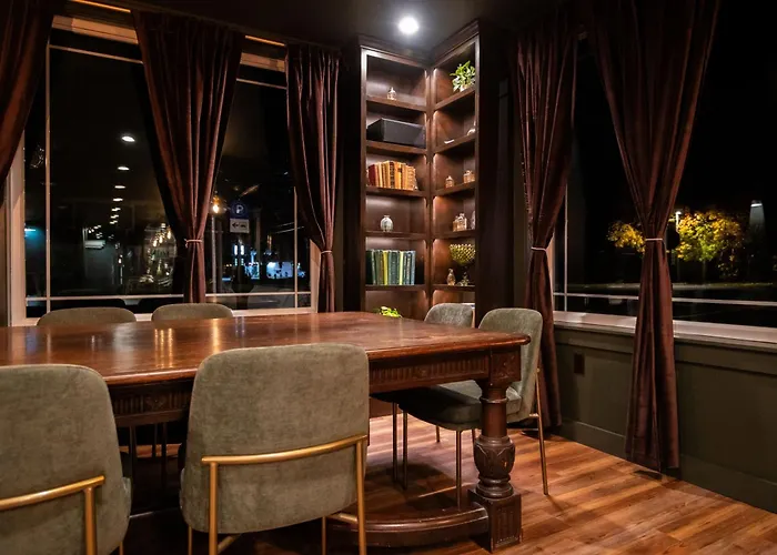 The Pathmaker Hotel