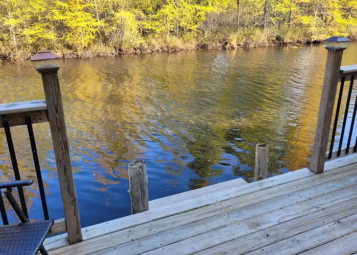 Hazel'S Goose Creek Lodge - Private Riverfront!