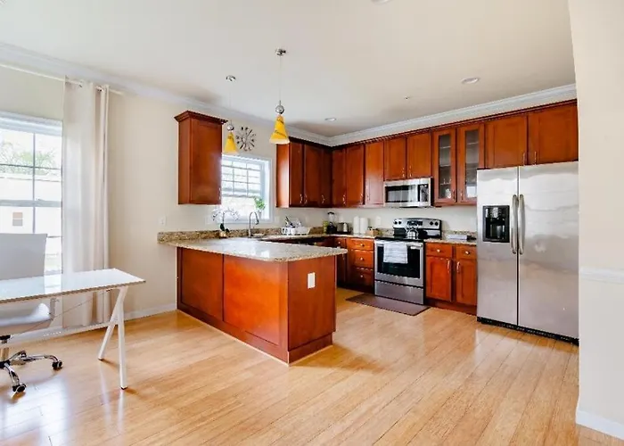 Luxury & Cherished Private Room In Dc