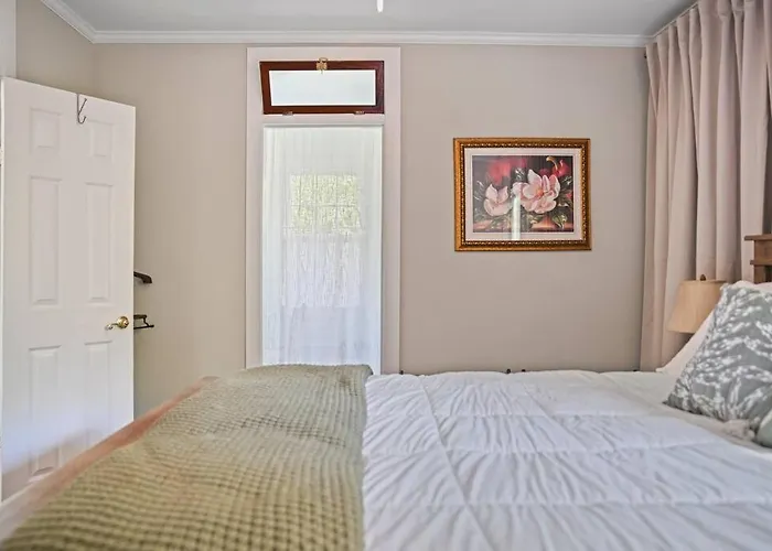 Cloverdale Cottage