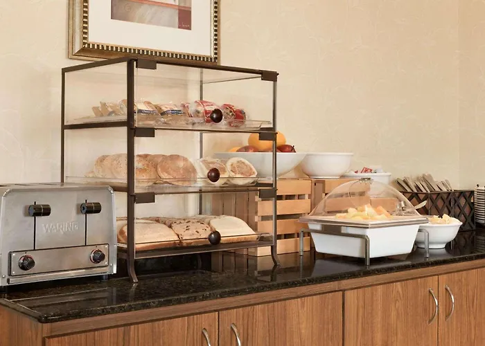 Country Inn & Suites By Radisson, Chanhassen, Mn