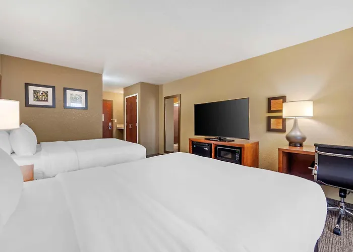 Comfort Inn & Suites