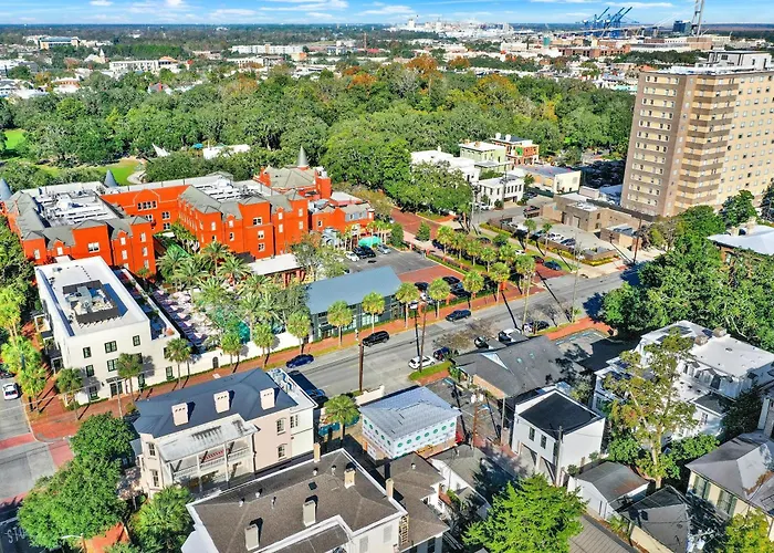 704 Abercorn