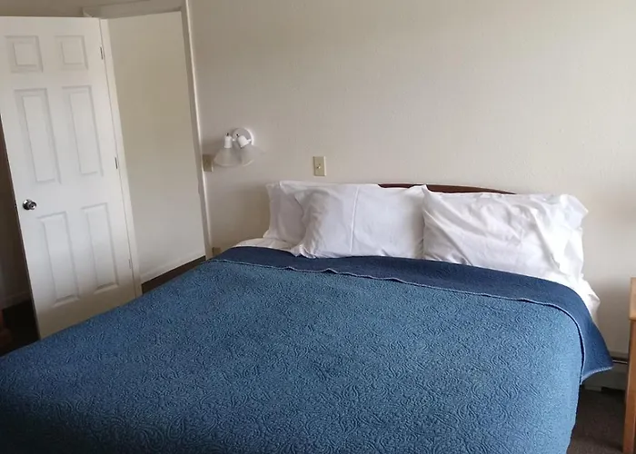 Big Bay Motel