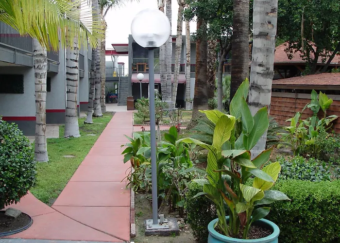 Hiltop Hotel