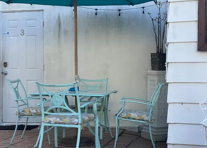 Convenient And Private Downtown 1Br Near Beach