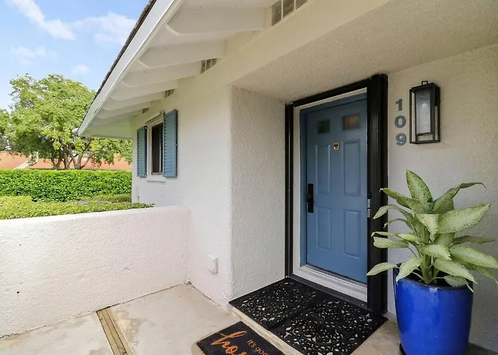 Private Cottage In West Palm Beach Florida