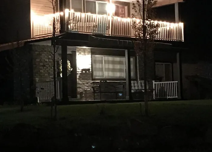 Cozy Bear Lodge