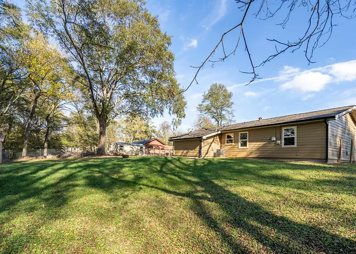 Cozy 3Br Acworth Retreat Near Downtown & Lake
