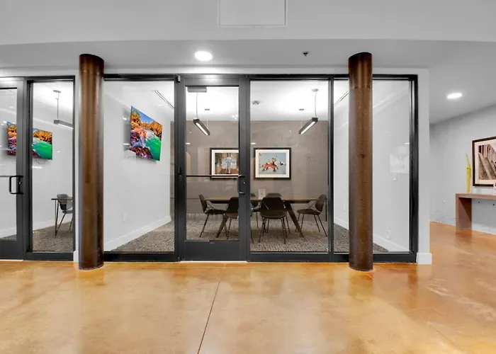 Rustic Meets Modern 2Br 2Ba