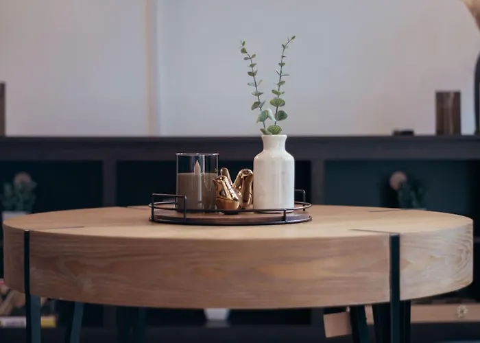 Chic Industrial Vibes 2BR 2BA