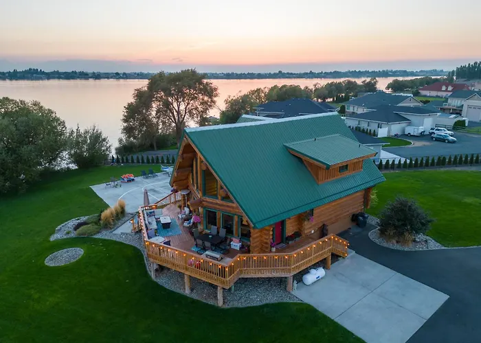 Lakefront Cabin, Hottub, Boat Launch