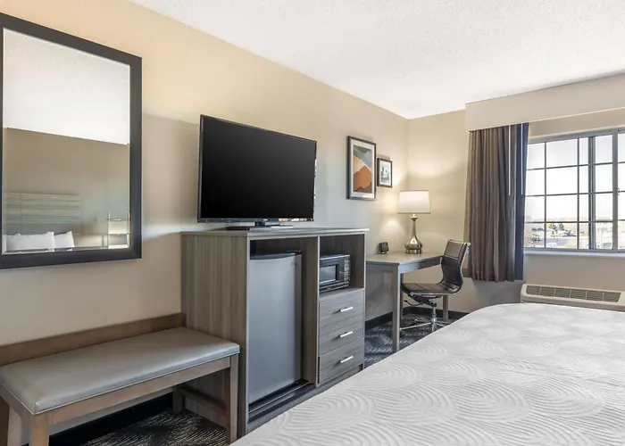 Country Inn & Suites By Radisson, Bolingbrook-Romeoville, I-55