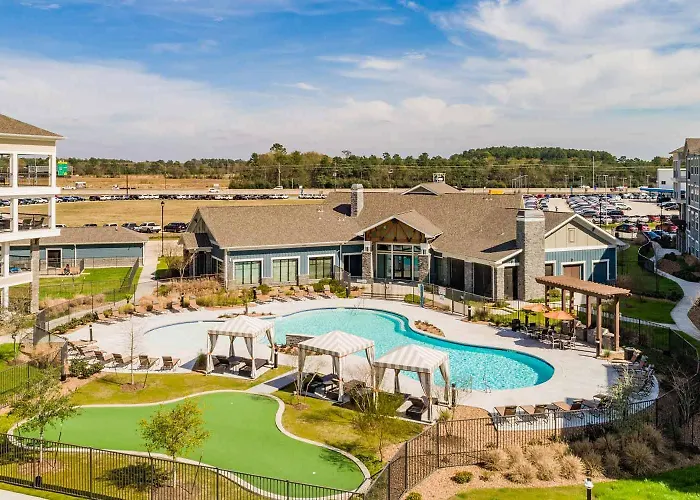 Spacious Furnished Resort Style Apartments