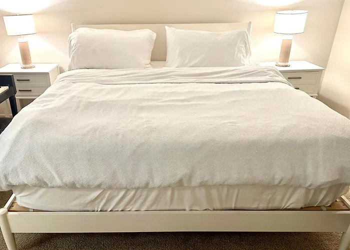 Cozy Gem Near Old Town Pasadena