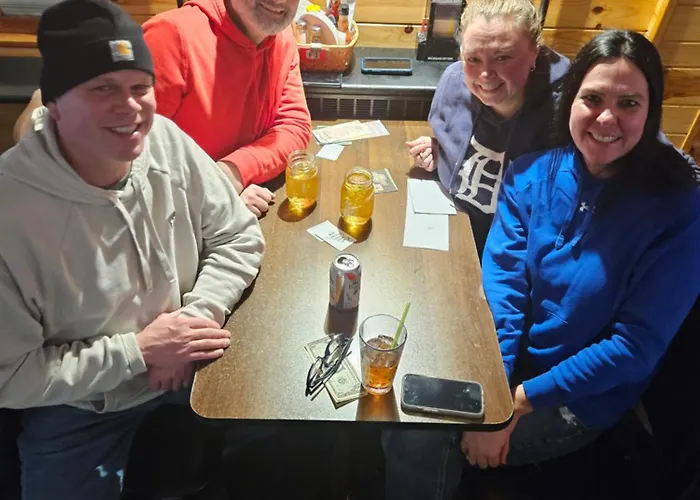 Lewiston Hotel Bar & Grill