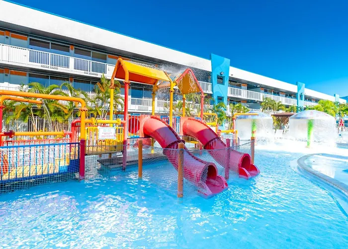 Ramada By Wyndham Flamingo Water Park