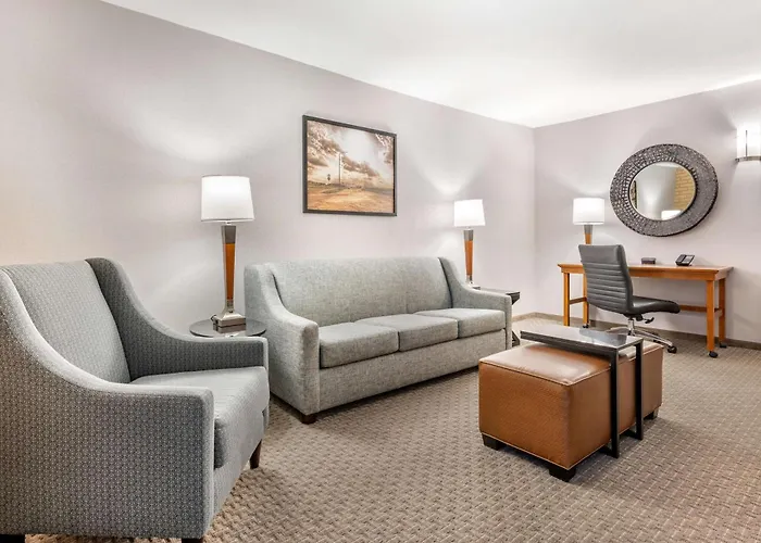 Drury Inn & Suites Champaign