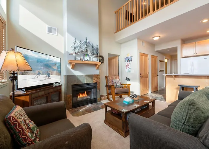 Crestview Large 2Br/2.5Ba With Loft