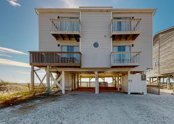 Summer Sands: Waterfront, Dog Friendly, Balcony