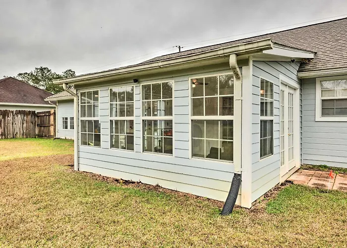 Ocean Springs Home W/ Sunroom ~ 5 Mi To Beach