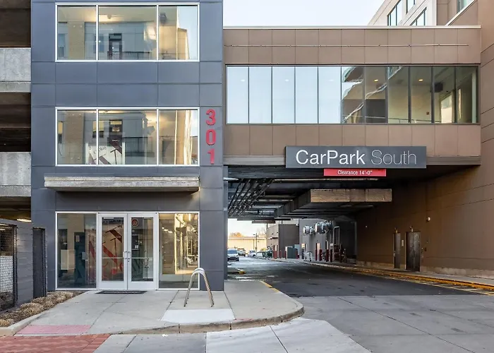 Free Parking Gym & Pool Downtown At Cityway