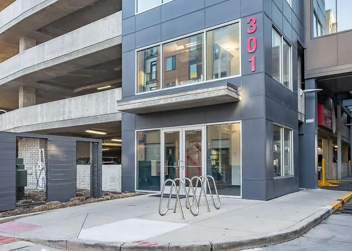 Free Parking Gym & Pool Downtown At Cityway