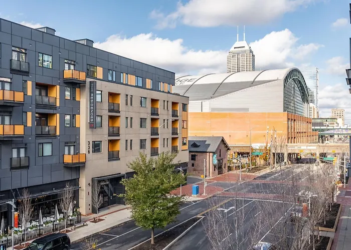 2Br Balcony Suite Gym & Pool Downtown At Cityway