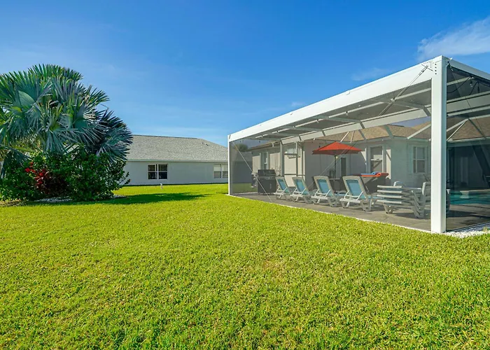 Sunny Fort Myers Home W/ Heated Pool!