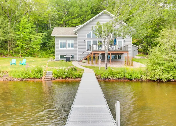 Lakefront Rhinelander Cottage W/ Private Dock!