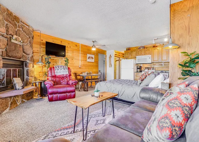 2 Mi To Granby Ranch: Dog-Friendly Studio!