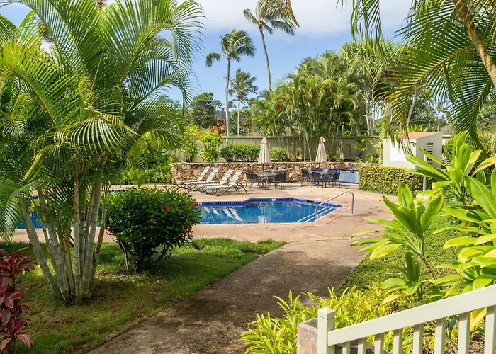 Rare 2 Bedroom & Loft Townhouse On The North Shore