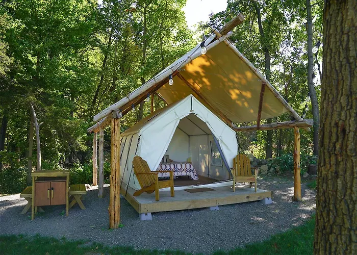 Hilltop Hideaway At Moon Valley Campground