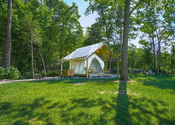 Hilltop Hideaway At Moon Valley Campground
