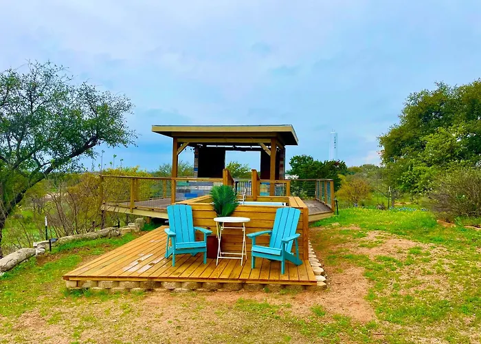 3 Private Acres W Pool Close Lake Access 6Bed4Bath All King Beds