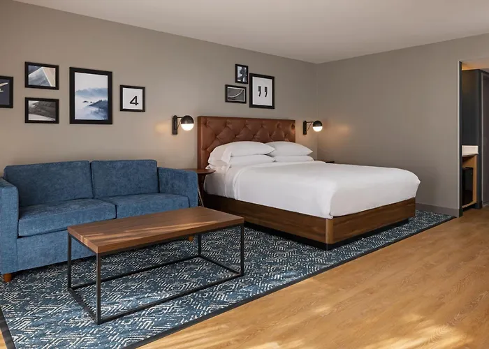 Four Points By Sheraton Bakersfield