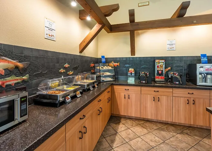 Best Western Lodge At River'S Edge